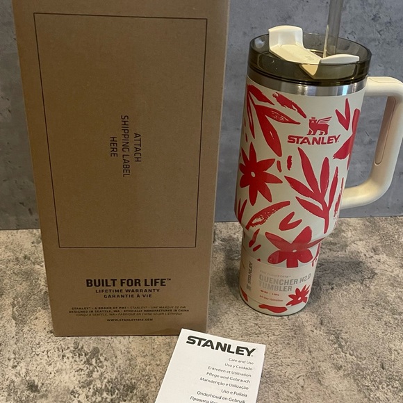 Stanley Floral Red and White Tumbler - Picture 3 of 7